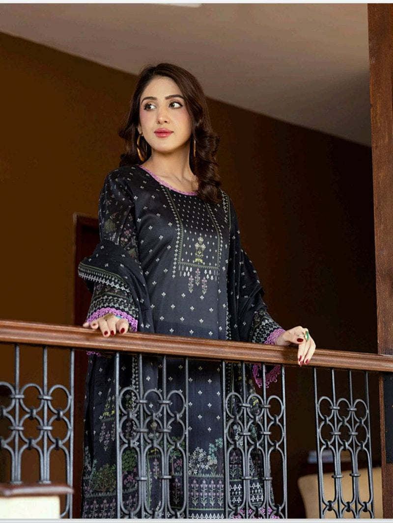 img_salina_printed_lawn_by_regalia_awwal_boutique