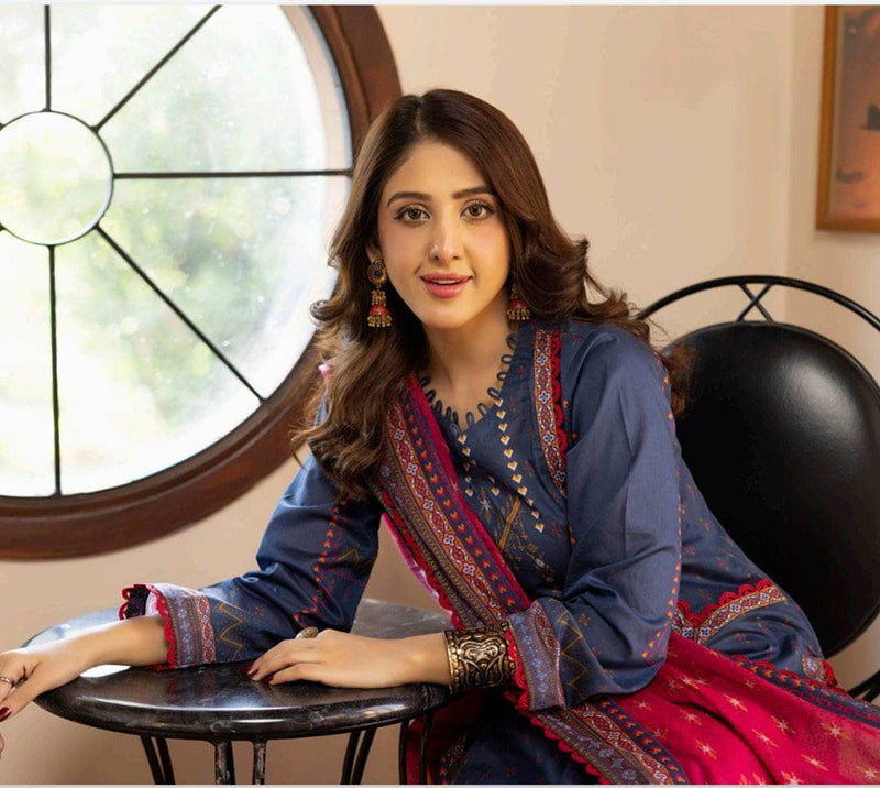 img_salina_printed_lawn_by_regalia_awwal_boutique