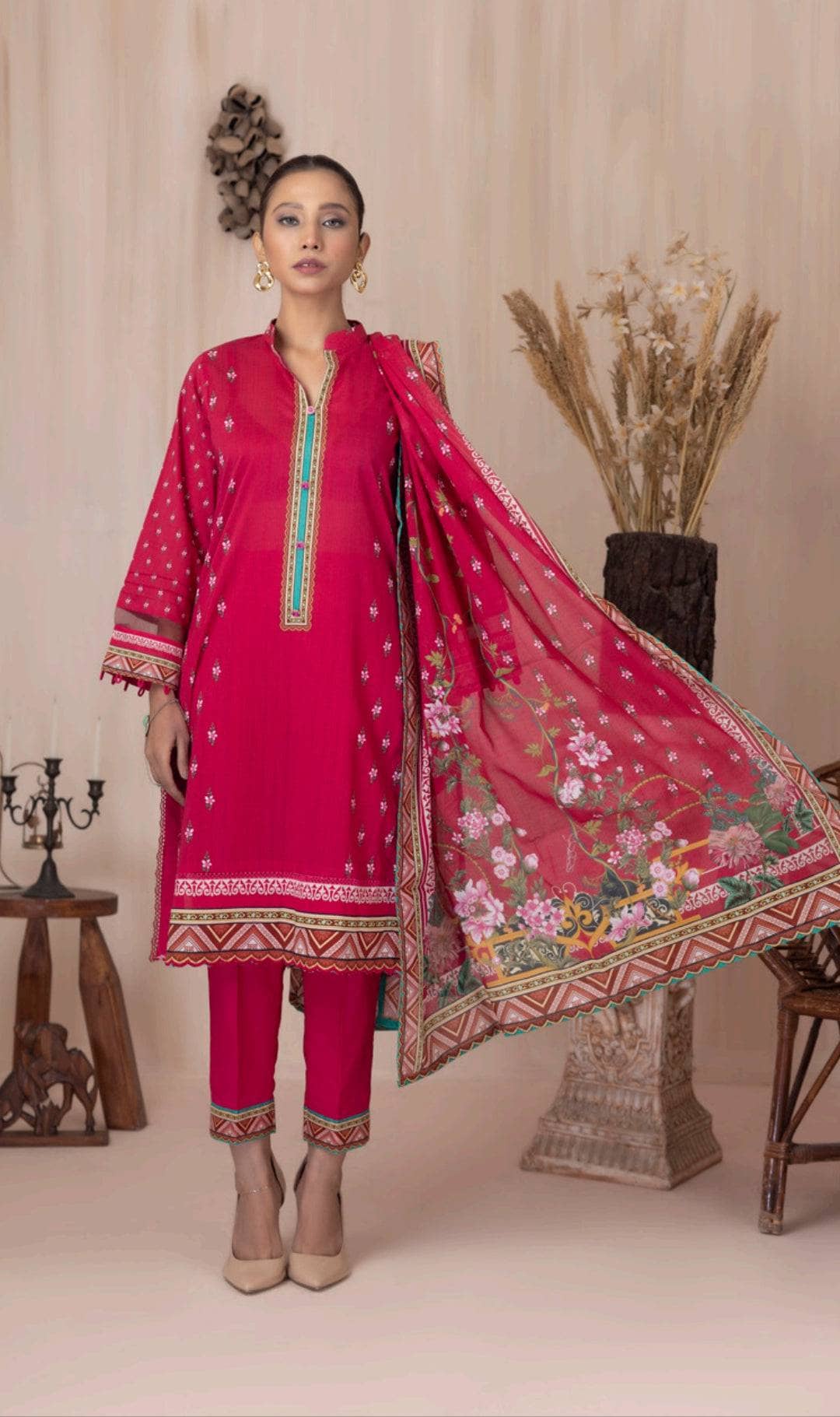 img_salina_printed_lawn_by_regalia_awwal_boutique