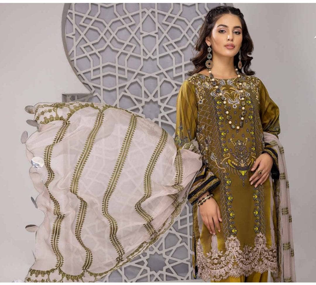 Img_charizma_naranji_lawn_awwal_boutique