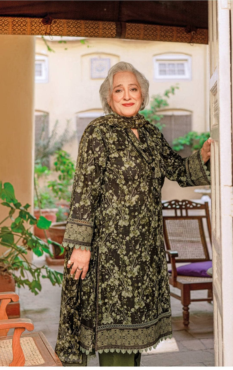 img_gul_ahmed_mothers_collection_awwal_boutique