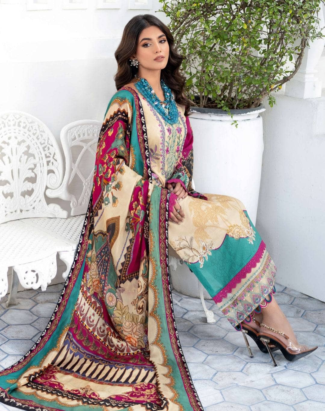 img_ramsha_mashaal_lawn_awwal_boutique