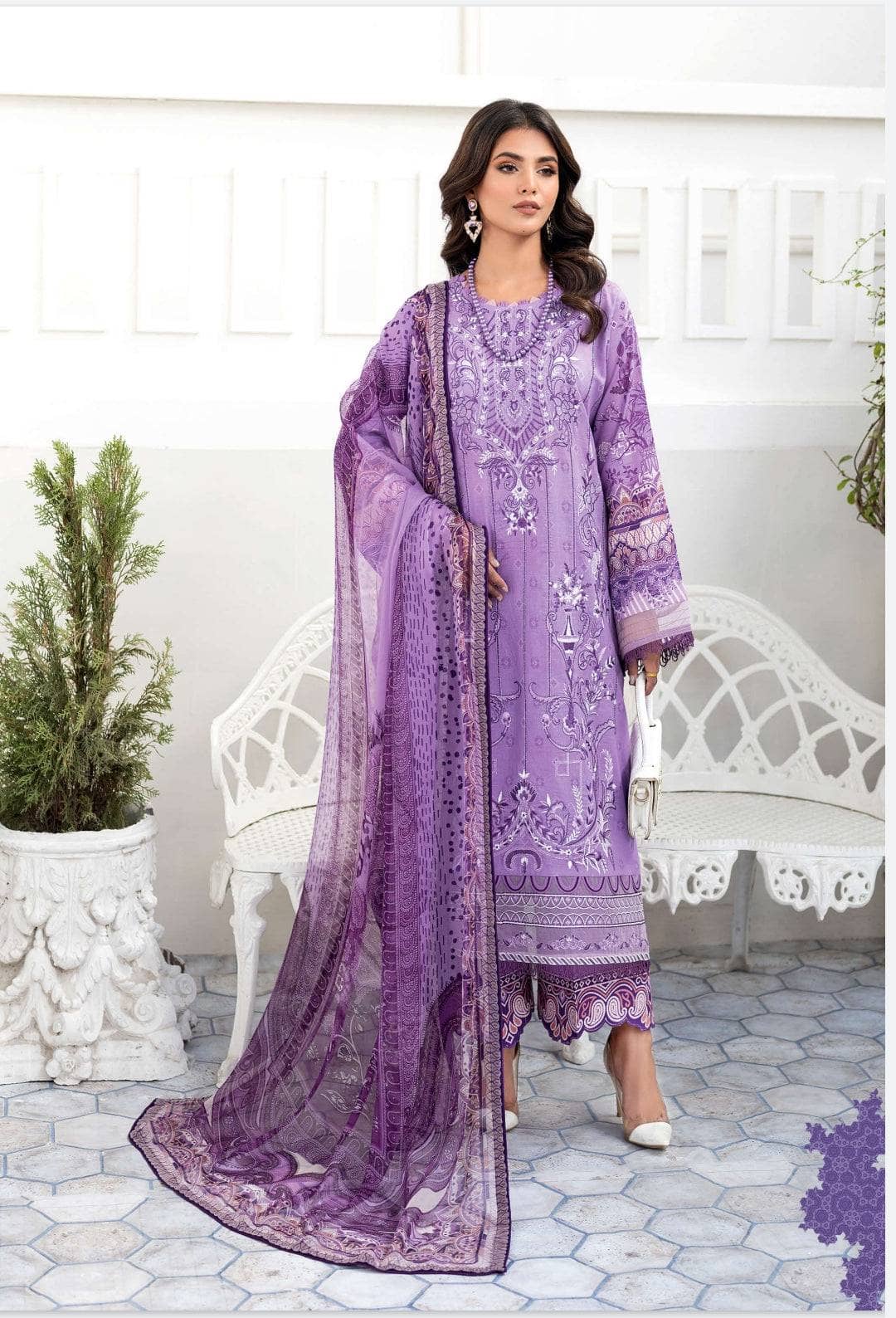 img_ramsha_mashaal_lawn_awwal_boutique