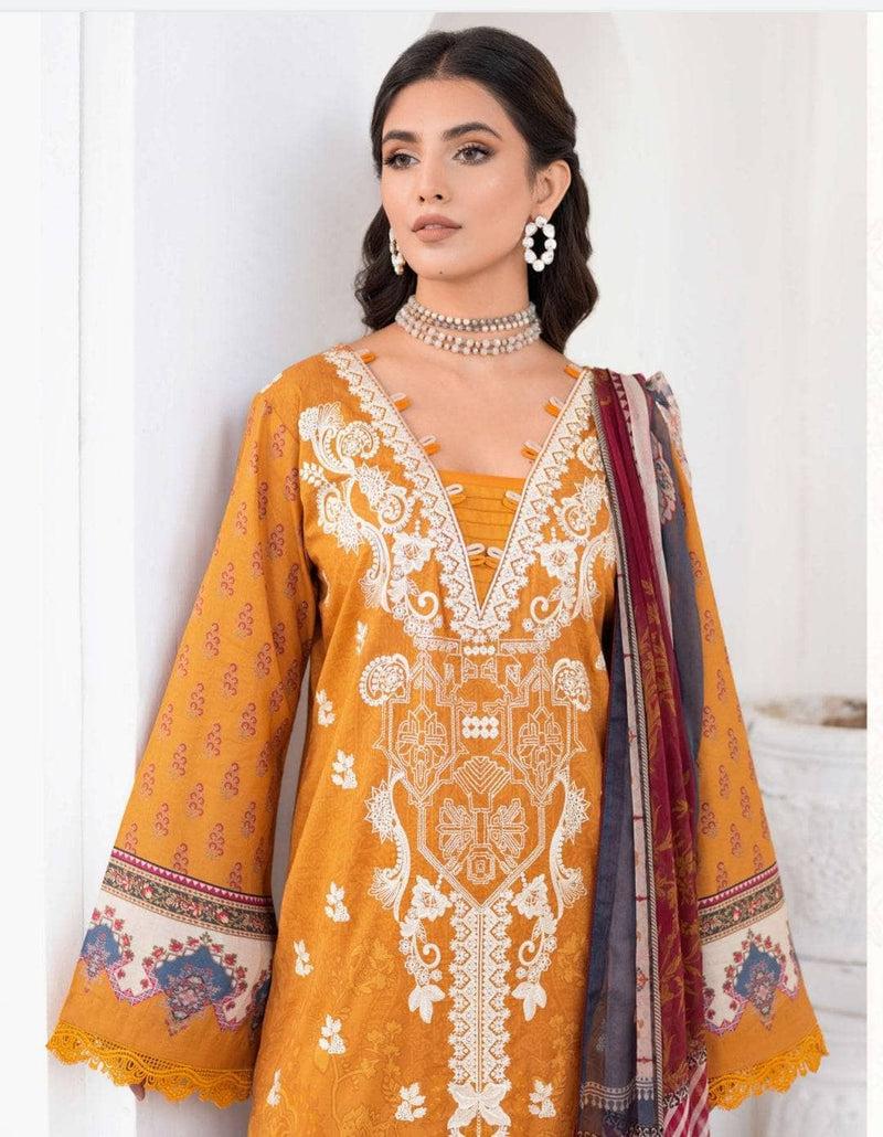 img_ramsha_mashaal_lawn_awwal_boutique