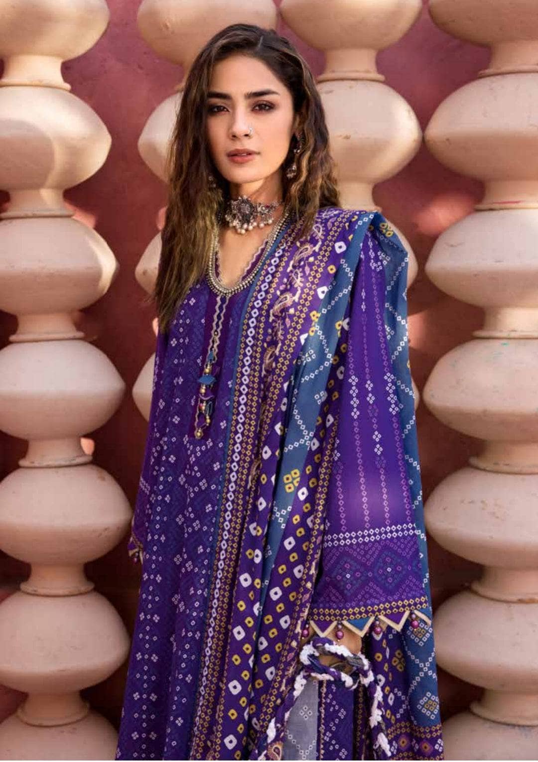 img_gul_ahmed_chunari_lawn_23_awwal_boutique