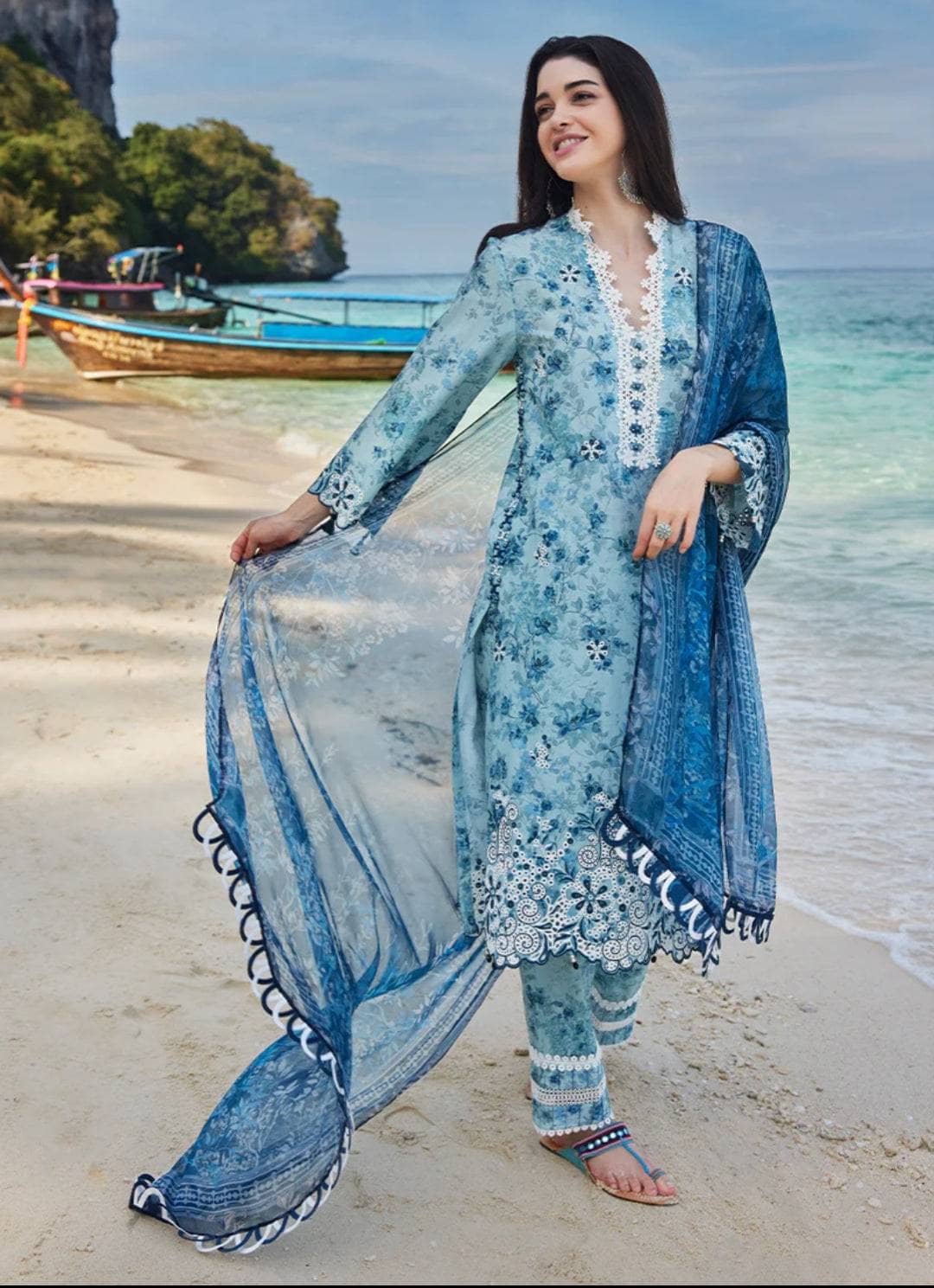 img_image_lawnkari_printkari_23_awwal_boutique