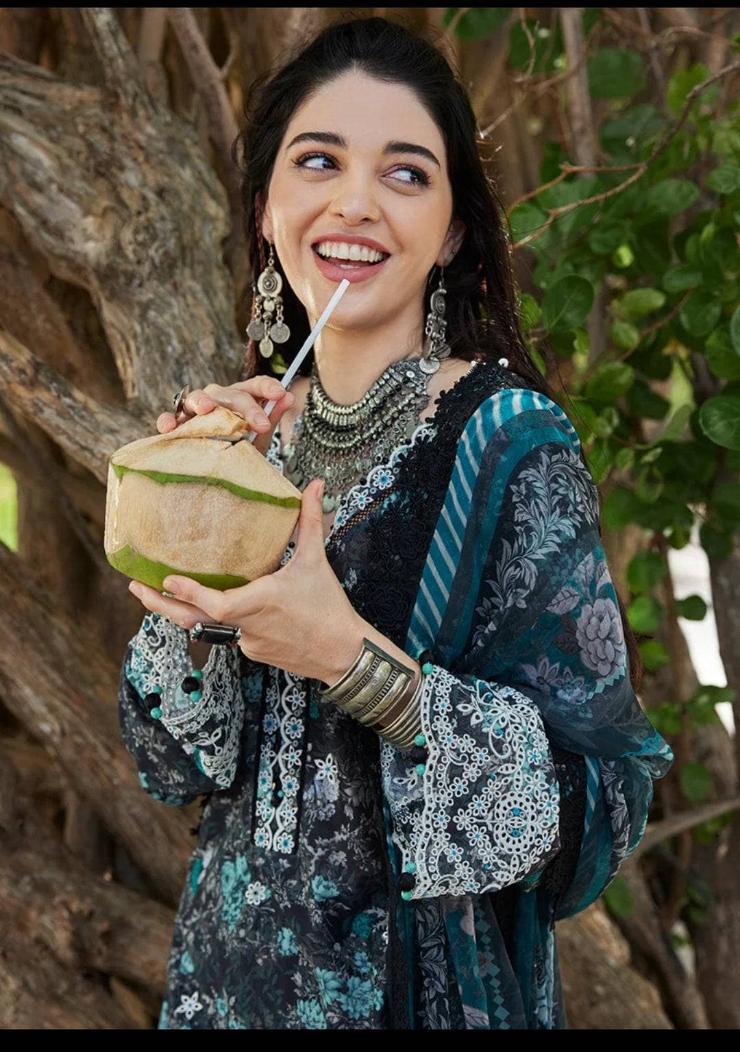 img_image_lawnkari_printkari_23_awwal_boutique