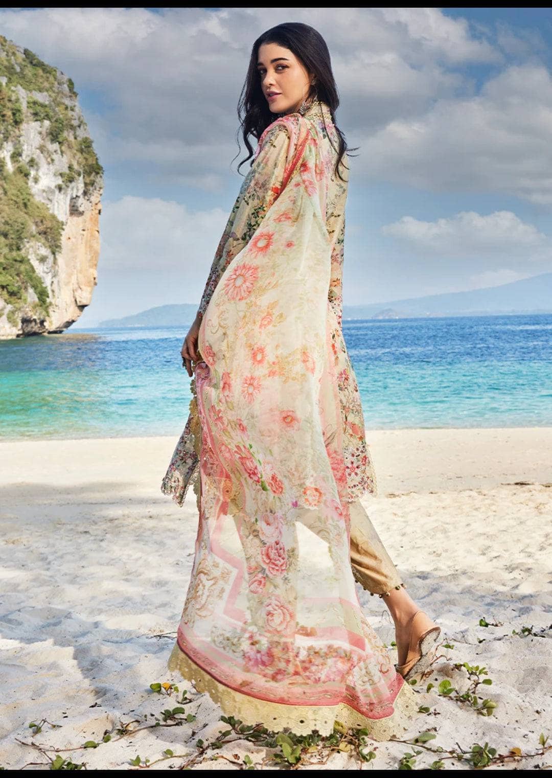 img_image_lawnkari_printkari_23_awwal_boutique