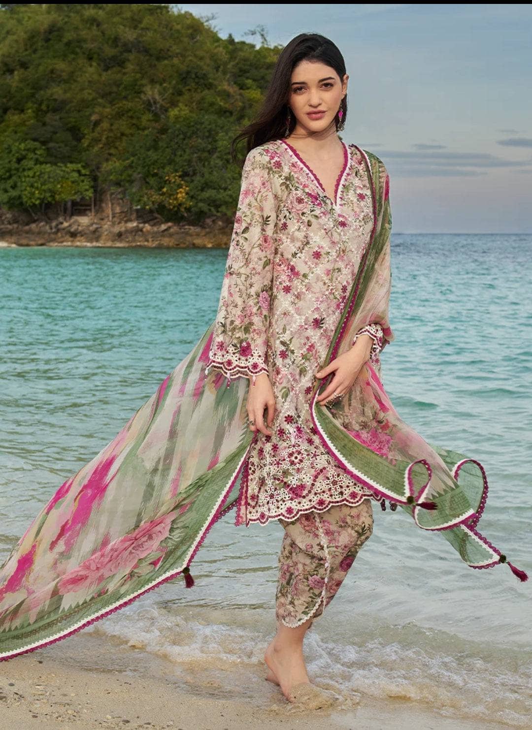 img_image_lawnkari_printkari_23_awwal_boutique