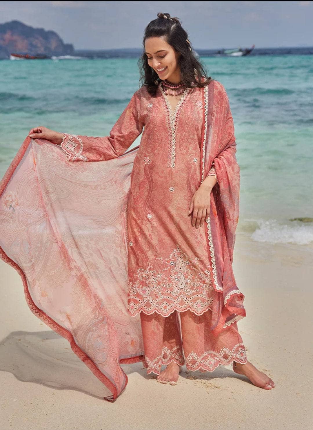 img_image_lawnkari_printkari_23_awwal_boutique