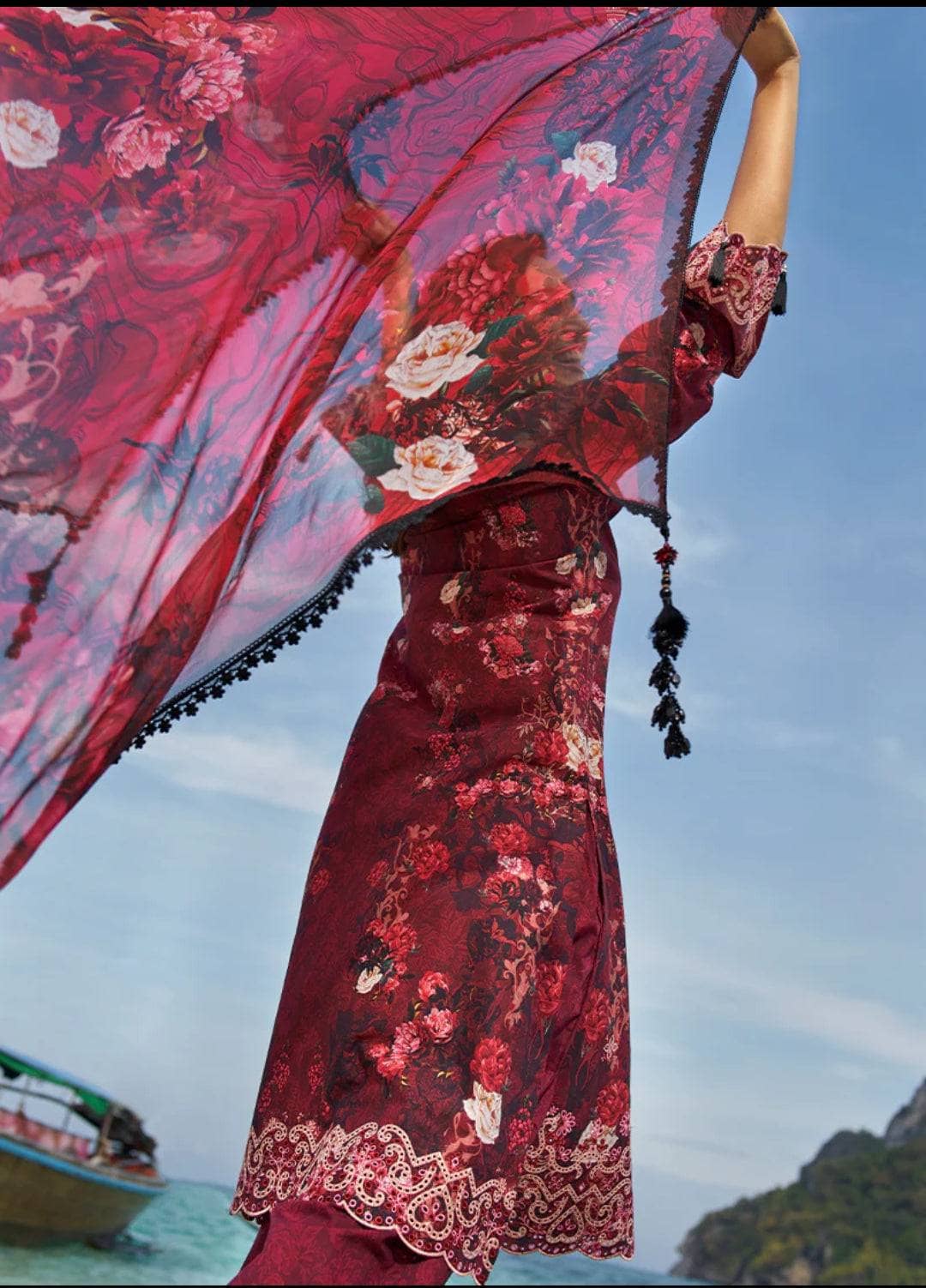 img_image_lawnkari_printkari_23_awwal_boutique