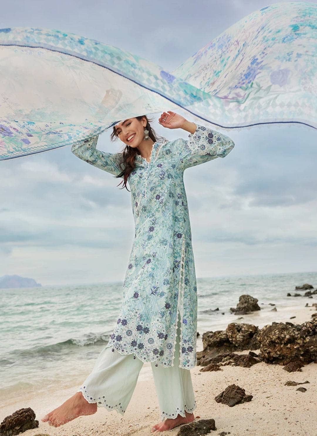 img_image_lawnkari_printkari_23_awwal_boutique