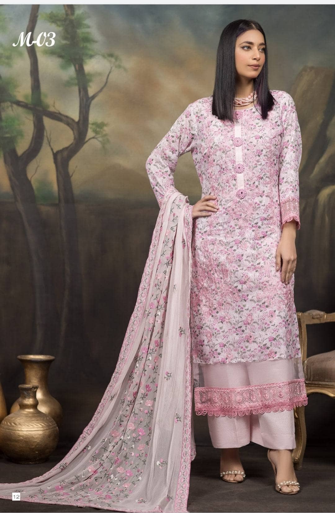 img_manizay_lawn_23_awwal_boutique