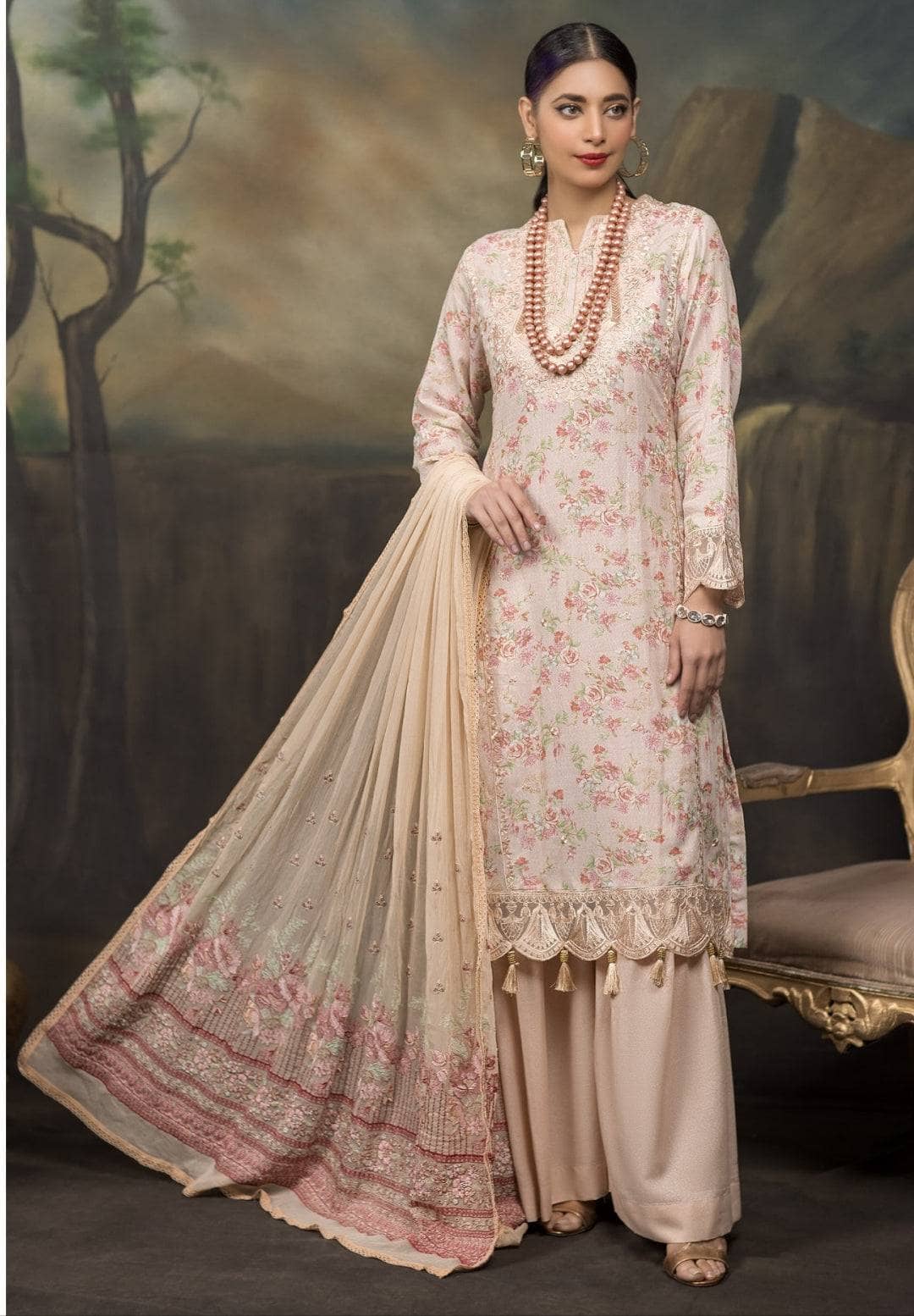 img_manizay_lawn_23_awwal_boutique