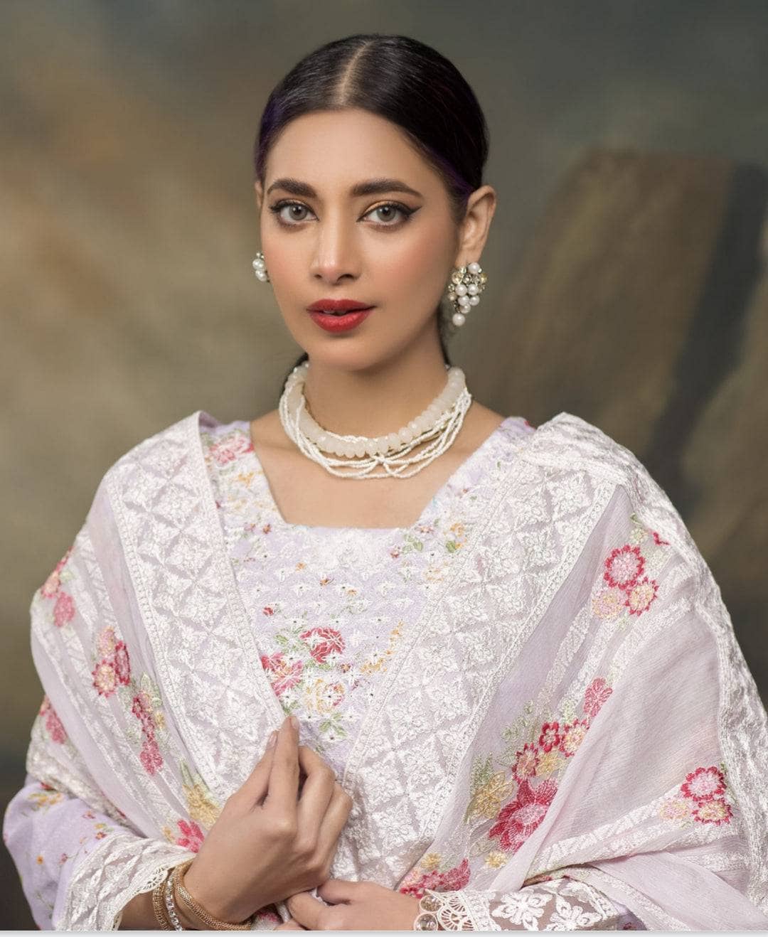 img_manizay_lawn_23_awwal_boutique