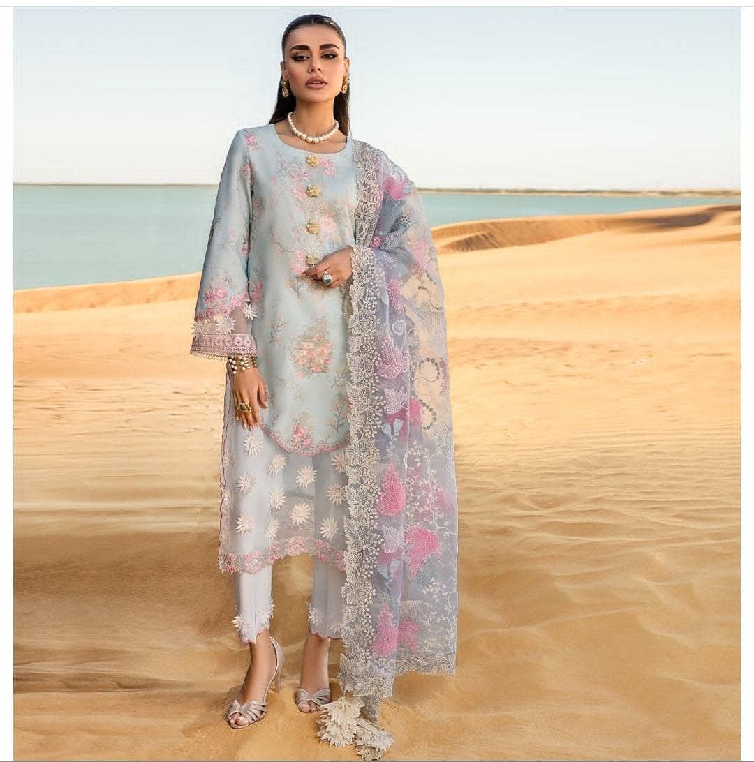 img_rang_rasiya_lawn_23_awwal_boutique