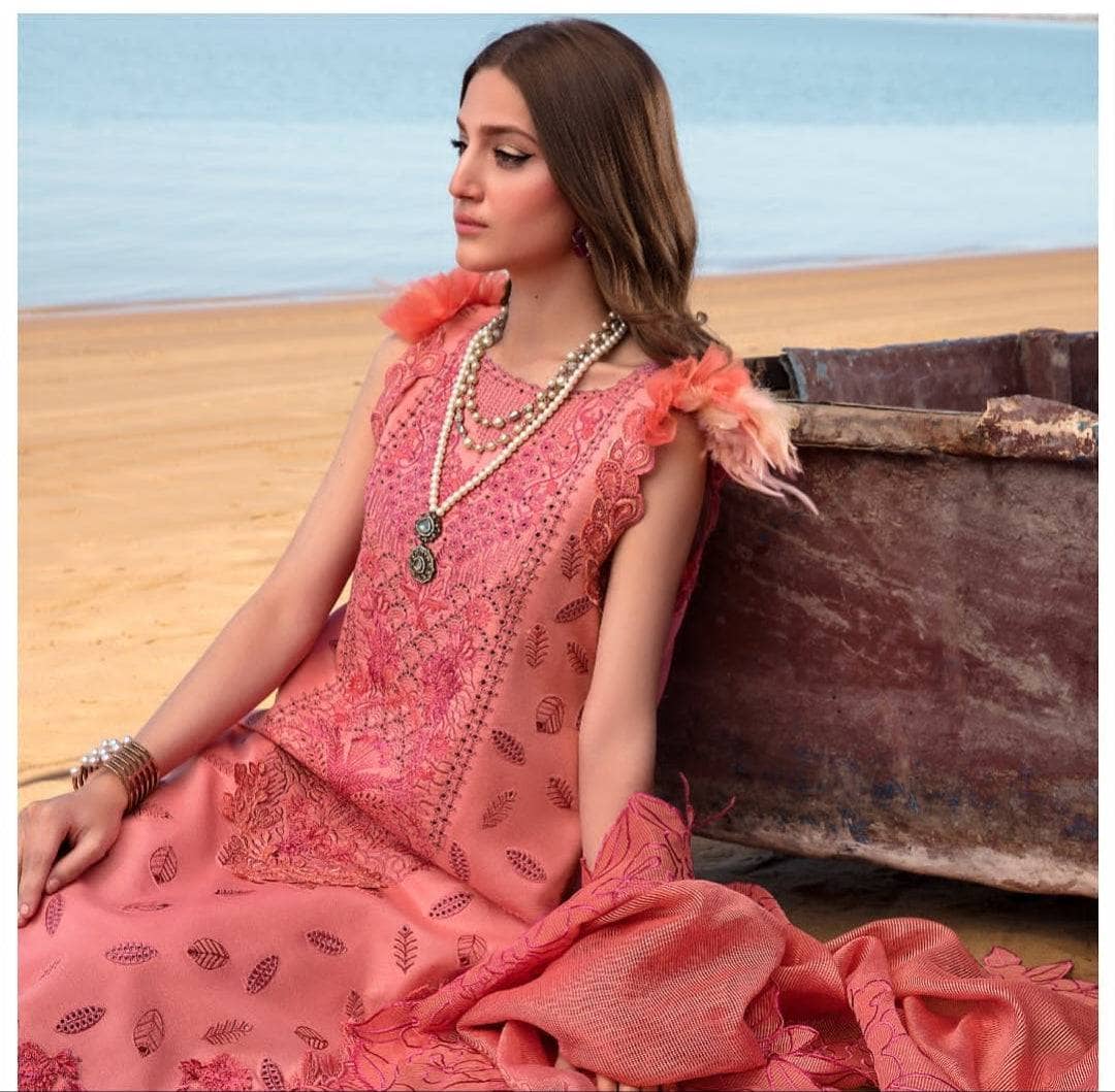 img_rang_rasiya_lawn_23_awwal_boutique