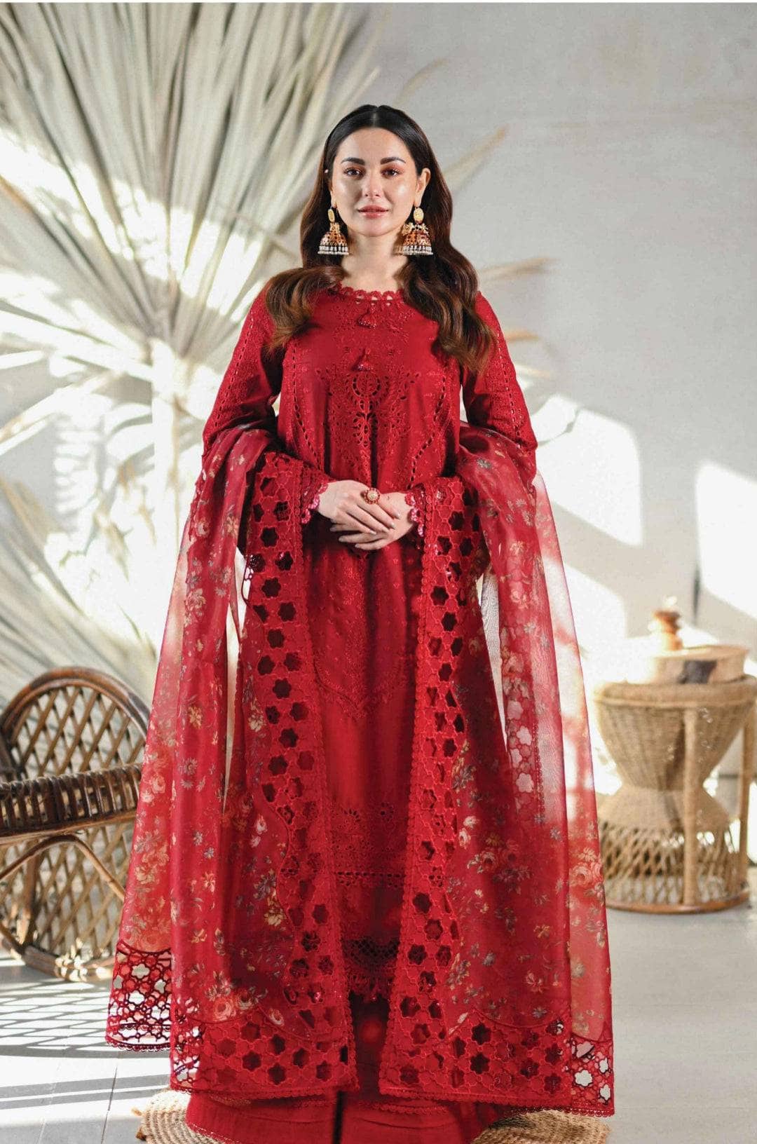 img_qalamkar_luxury_sahil_lawn_23_awwal_boutique