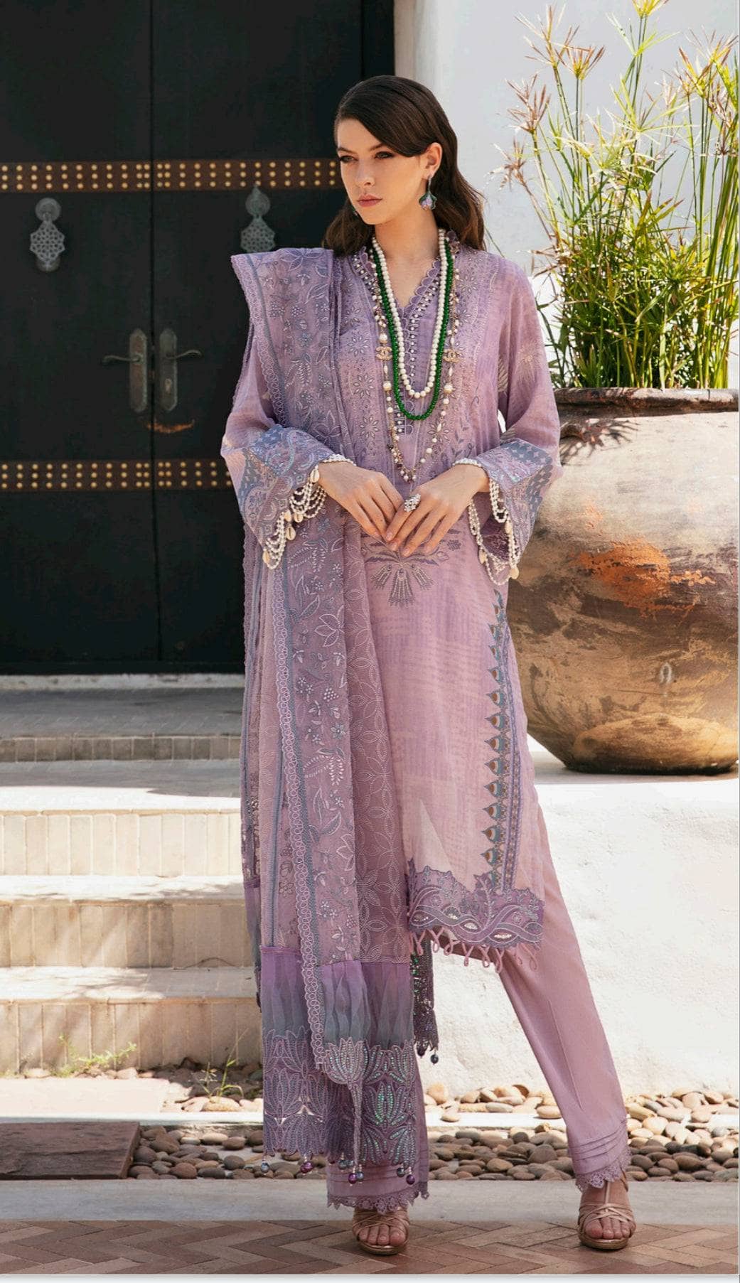 img_nureh_maya_swiss_voil_awwal_boutique