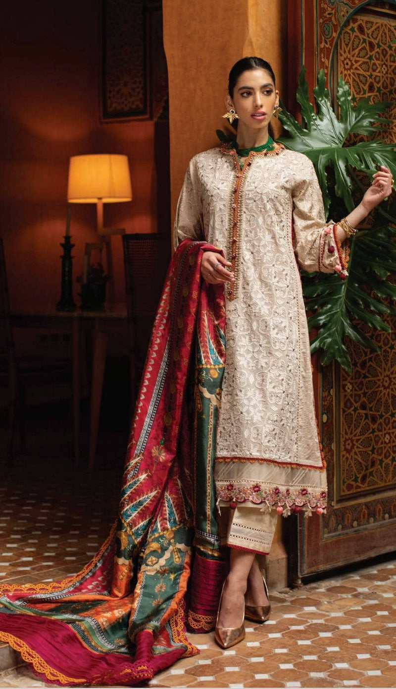 img_farah_talib_aziz_lawn_23_awwal_boutique
