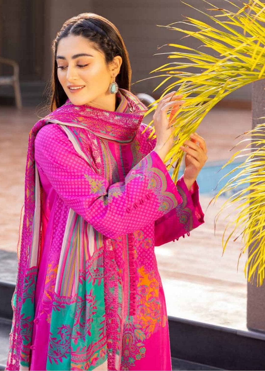 img_charizma_combination_lawn_23_awwal_boutique