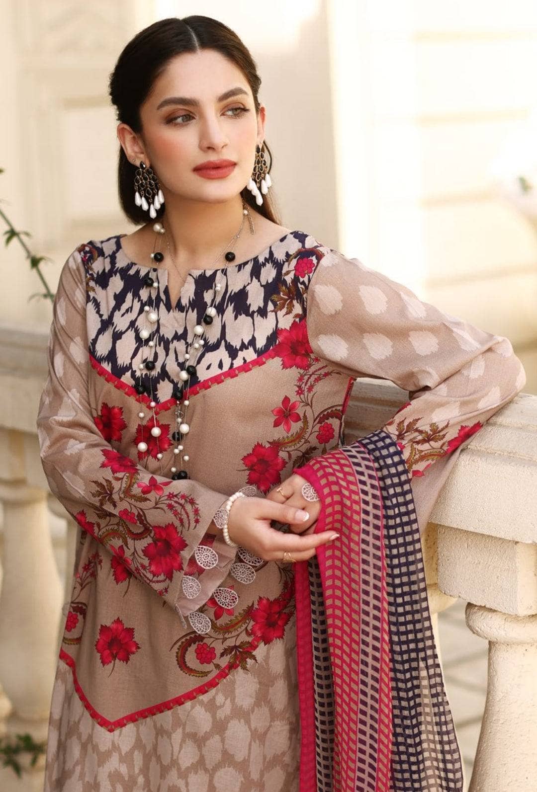 img_charizma_c_prints_awwal_boutique