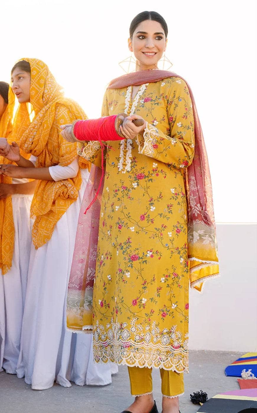 img_cross_stitch_lawn_23_awwal_boutique