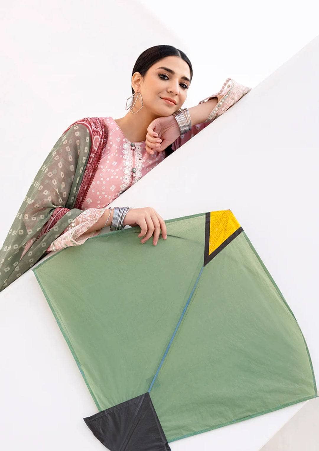 img_cross_stitch_lawn_23_awwal_boutique