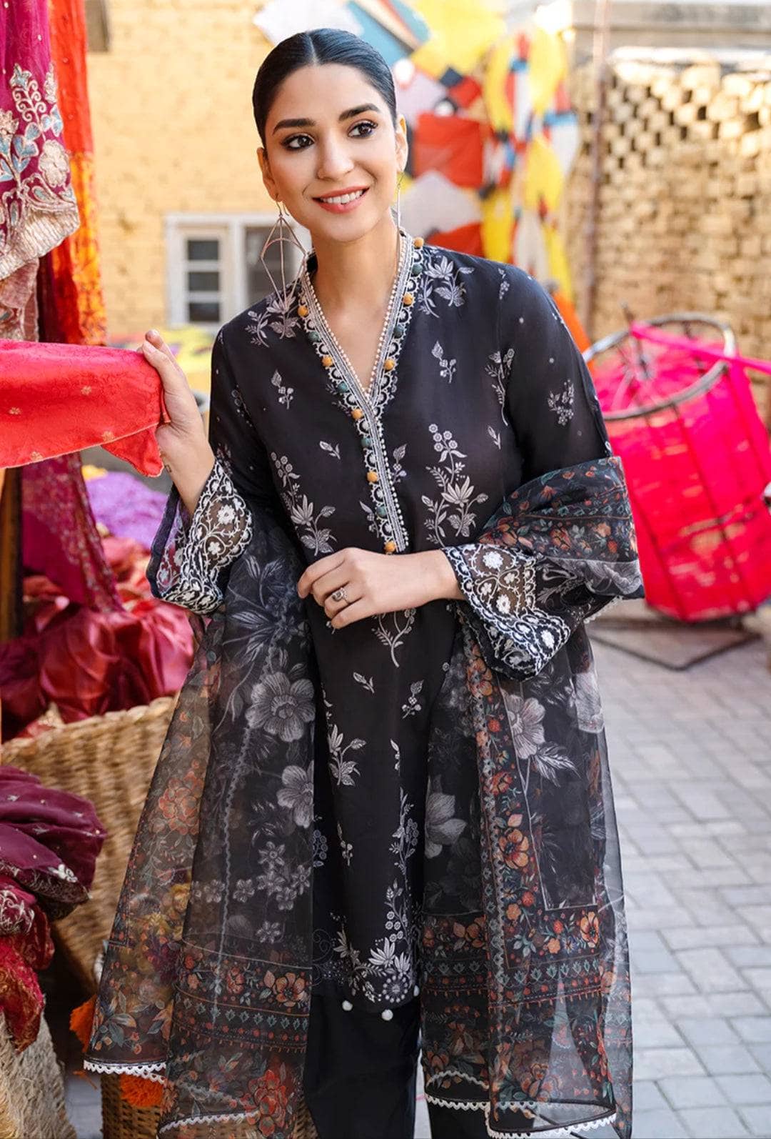 Img_cross_stitch_lawn_awwal_boutique