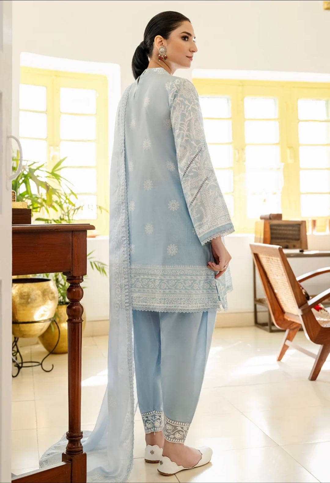 Img_cross_stitch_lawn_awwal_boutique