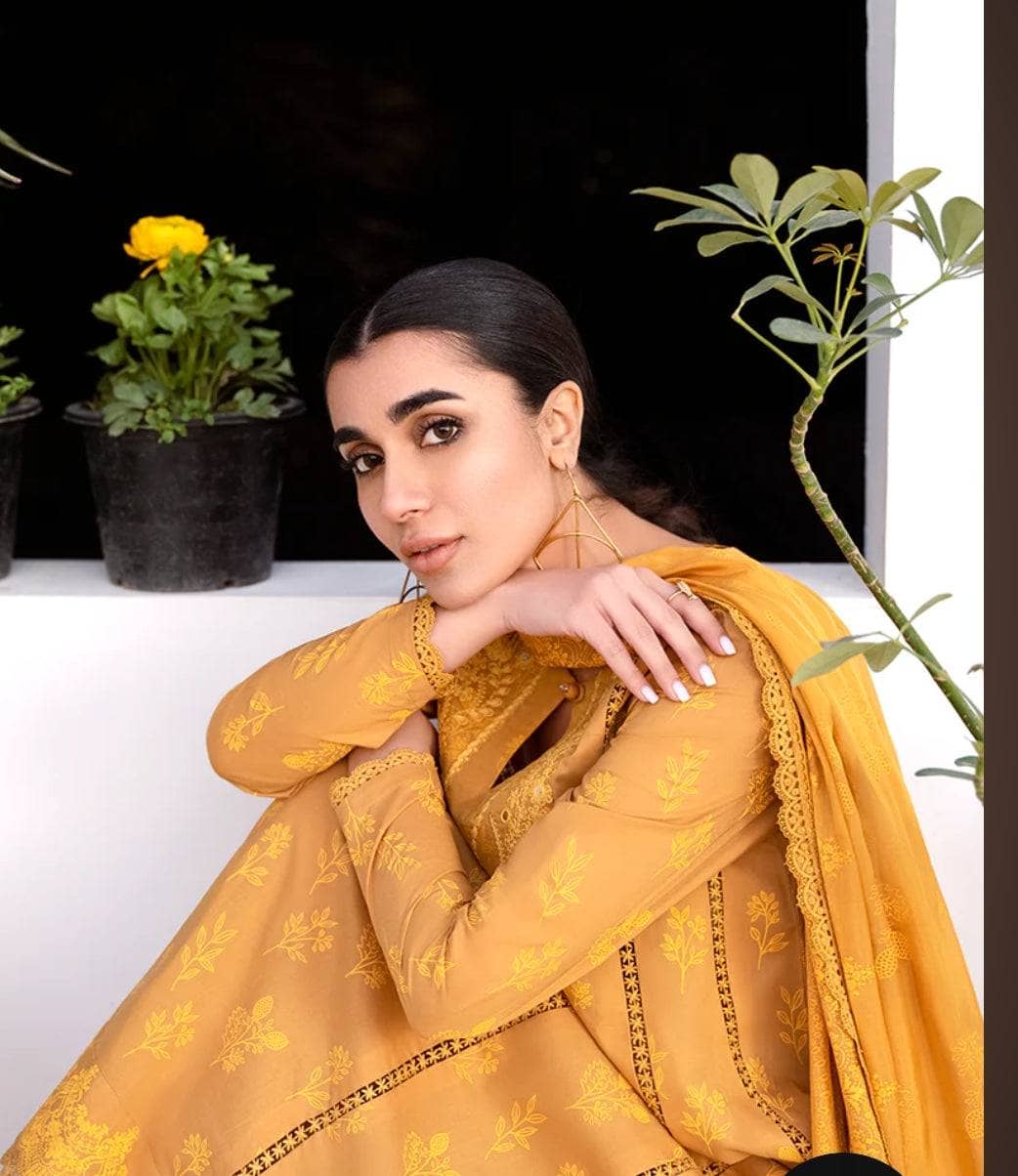 Img_cross_stitch_lawn_awwal_boutique