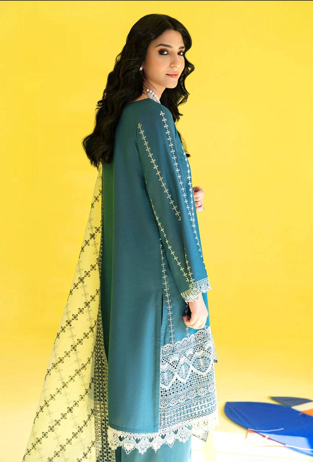 Img_cross_stitch_lawn_23_awwal_boutique