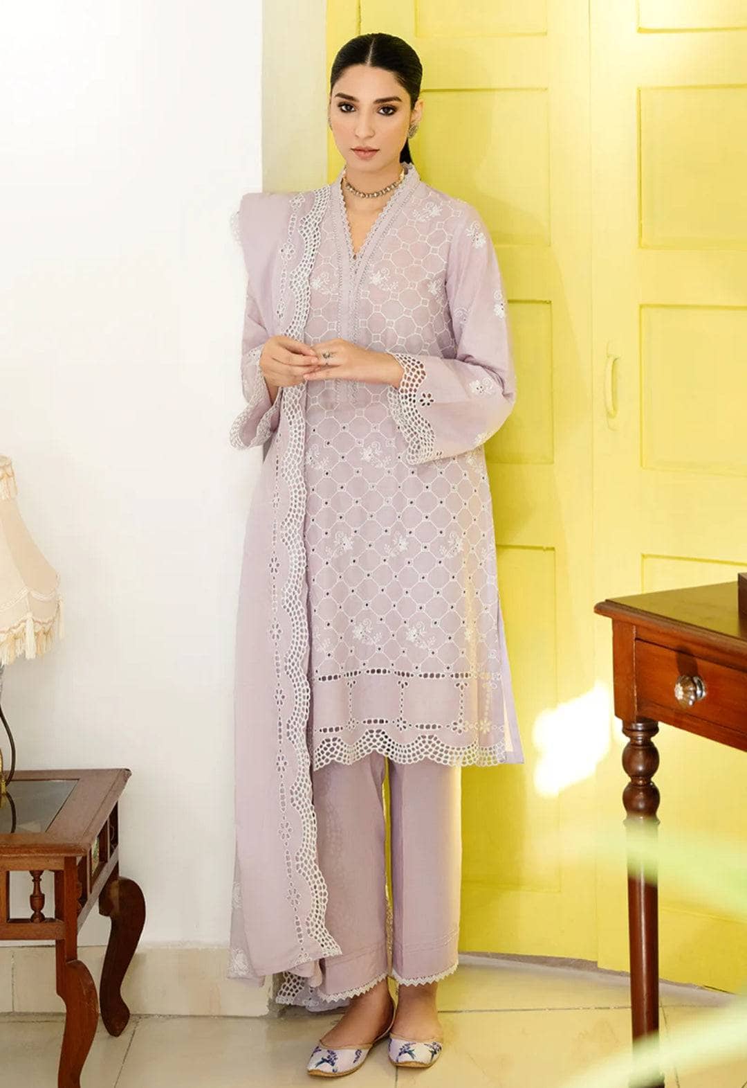 Img_cross_stitch_lawn_23_awwal_boutique