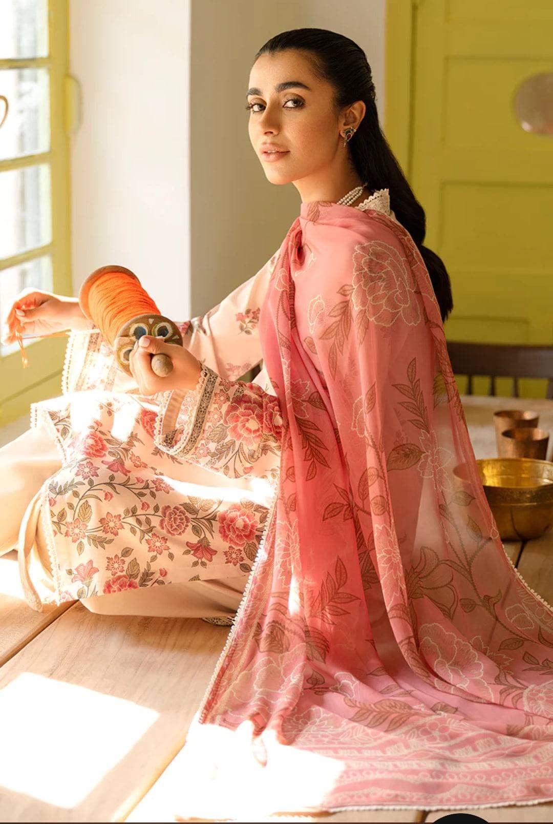 img_cross_stitch_basant_lawn_23_awwal_boutique