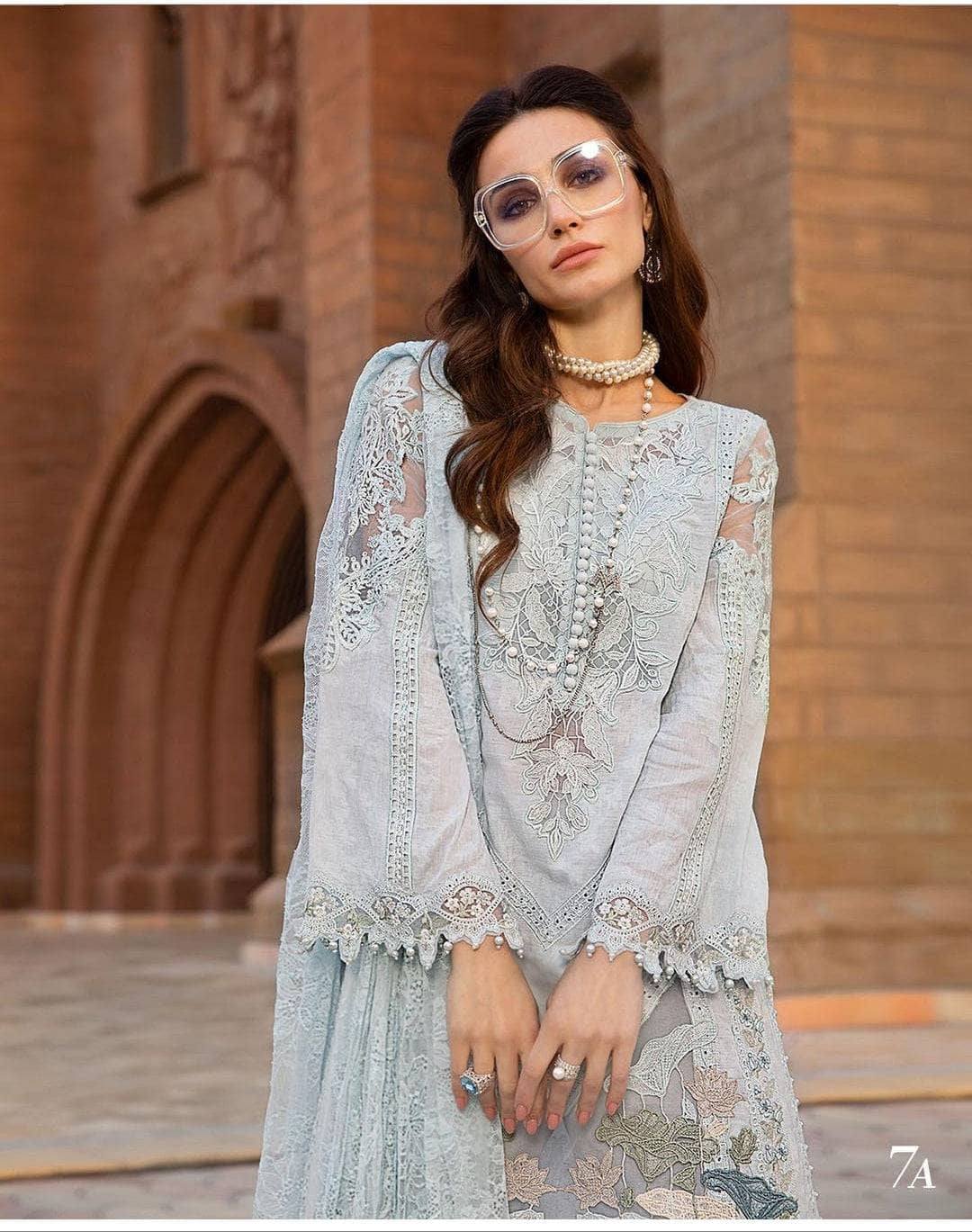 img_maria_b_eid_lawn_23_awwal_boutique