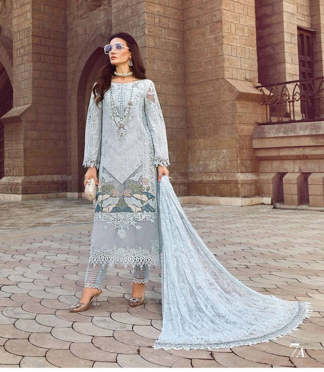 img_maria_b_eid_lawn_23_awwal_boutique