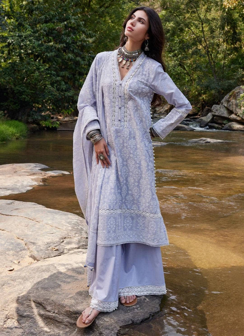 img_image_lawnkari_lawn_23_awwal_boutique