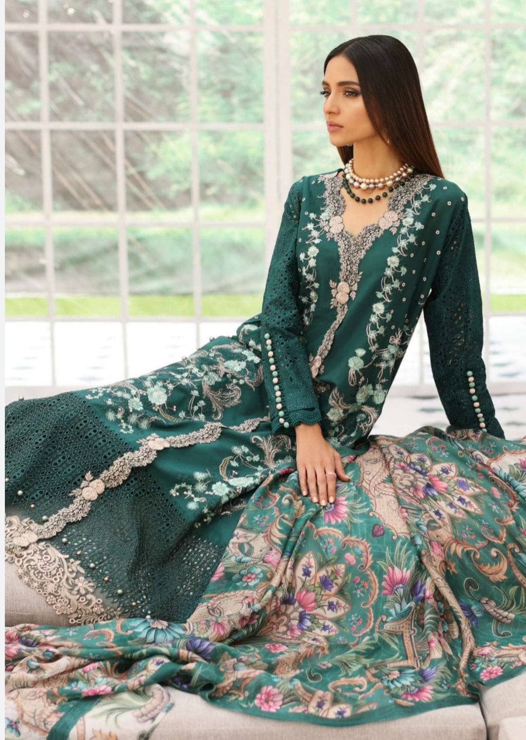 img_elaf_festive_chikankari_lawn_23_awwal_boutique