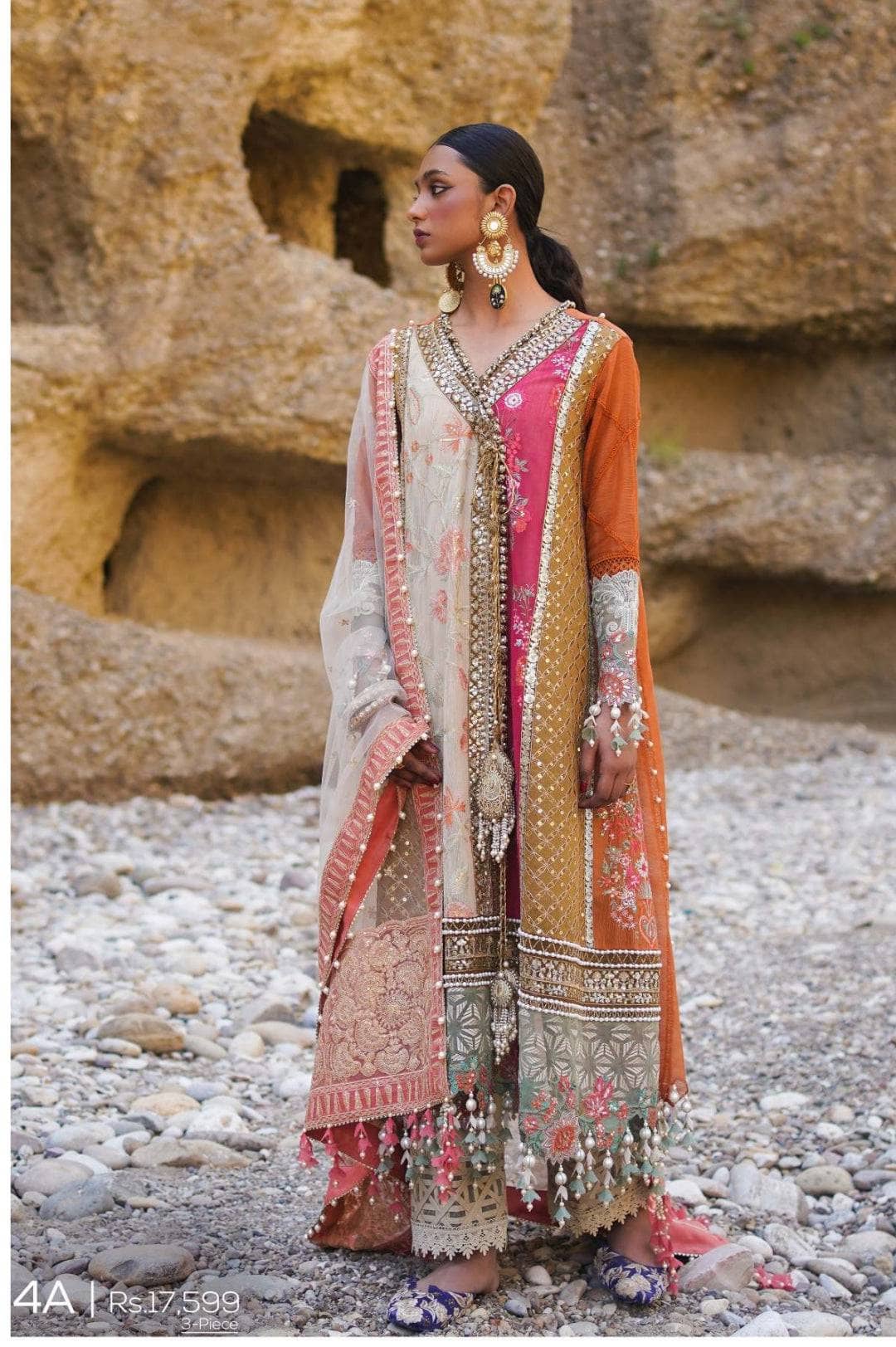 img_sana_safinaz_luxury_lawn_23_awwal_boutique_awwal_boutique