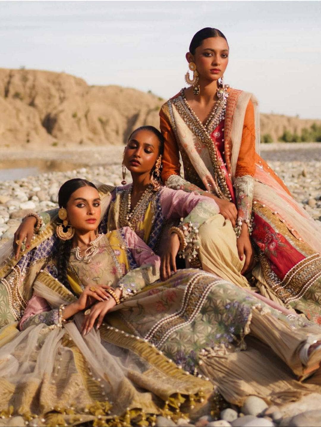 img_sana_safinaz_luxury_lawn_23_awwal_boutique_awwal_boutique