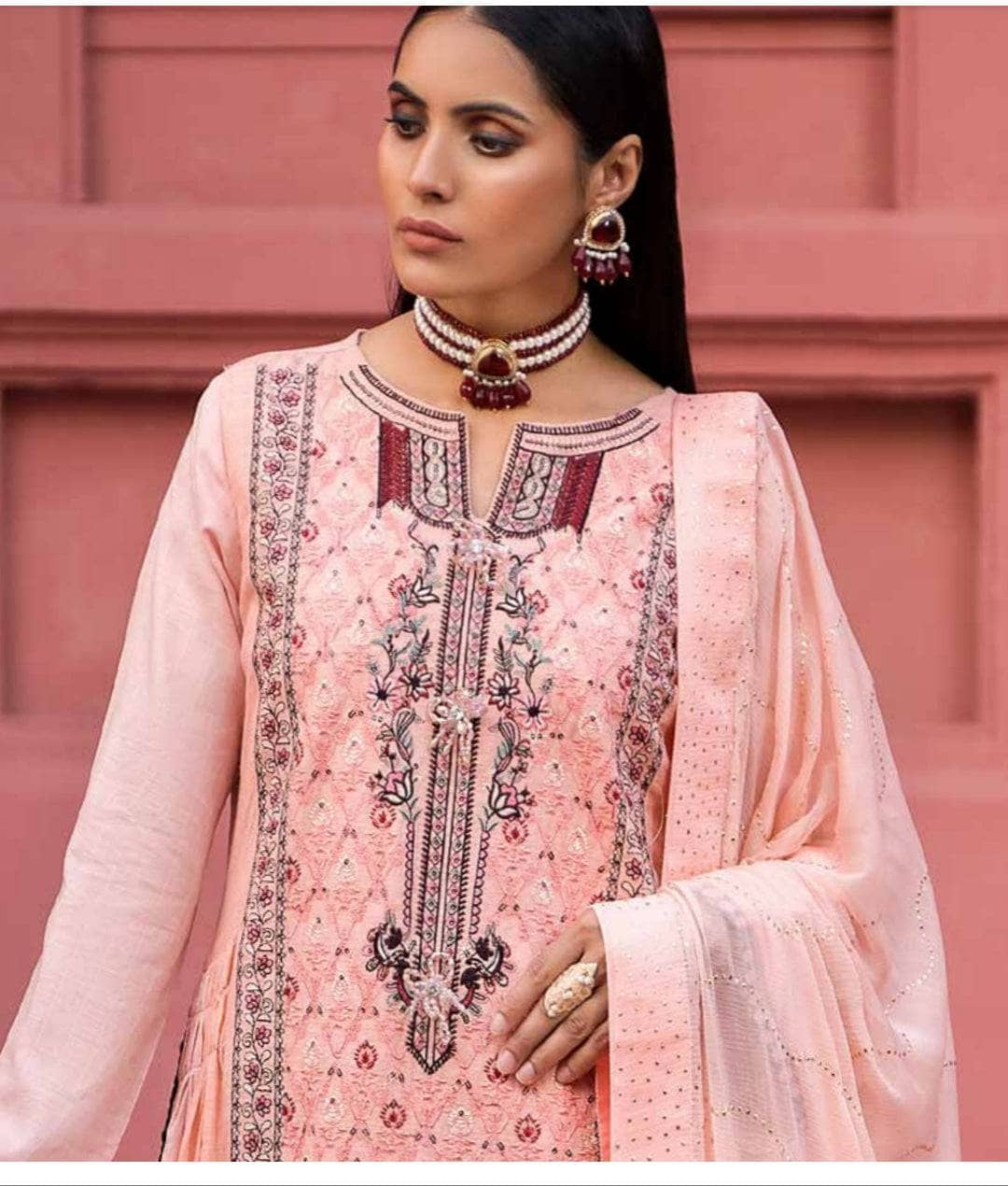 img_al_zohaib_mukesh_chikankari_awwal_boutique