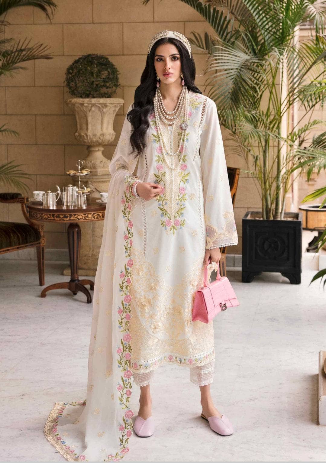 img_sable_v_luxury_lawn_23_awwal_boutique