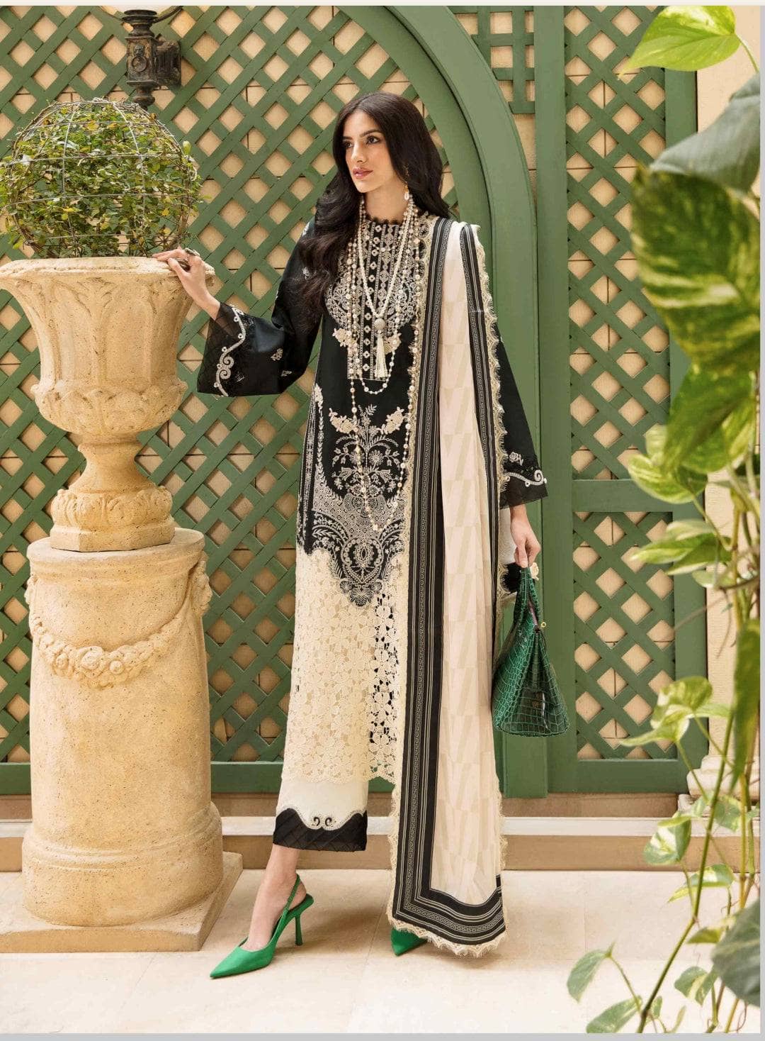 img_sable_v_luxury_lawn_23_awwal_boutique