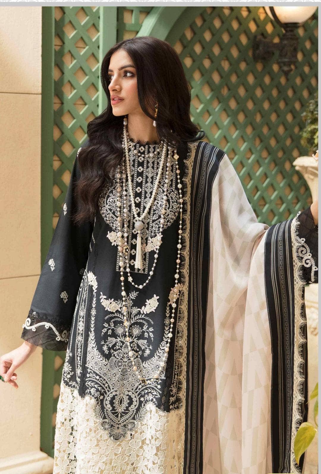 img_sable_v_luxury_lawn_23_awwal_boutique