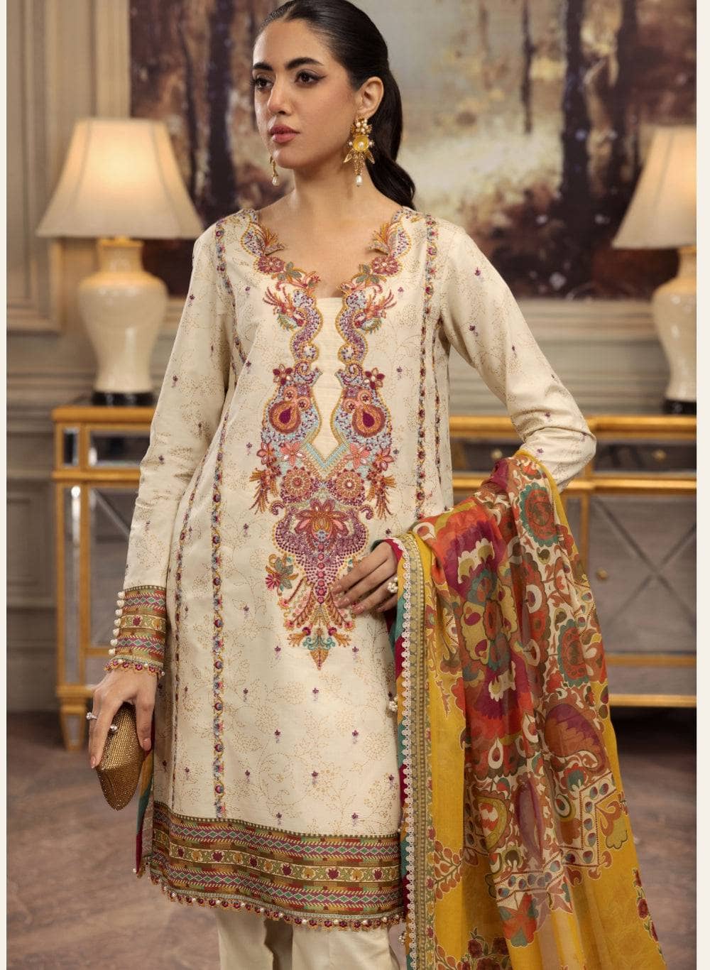 img_anaya_lawn_by_kiran_chaudhary_festive_luxury_lawn_23_awwal_boutique