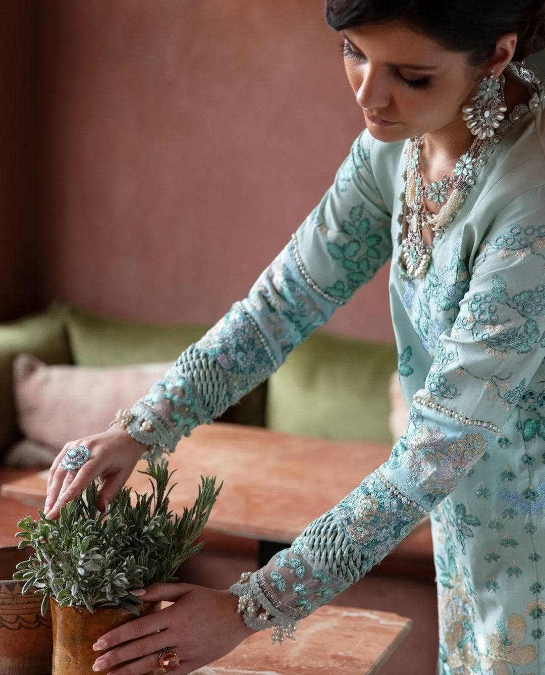 img_amaani_by_republic_womens_wear_awwal_boutique