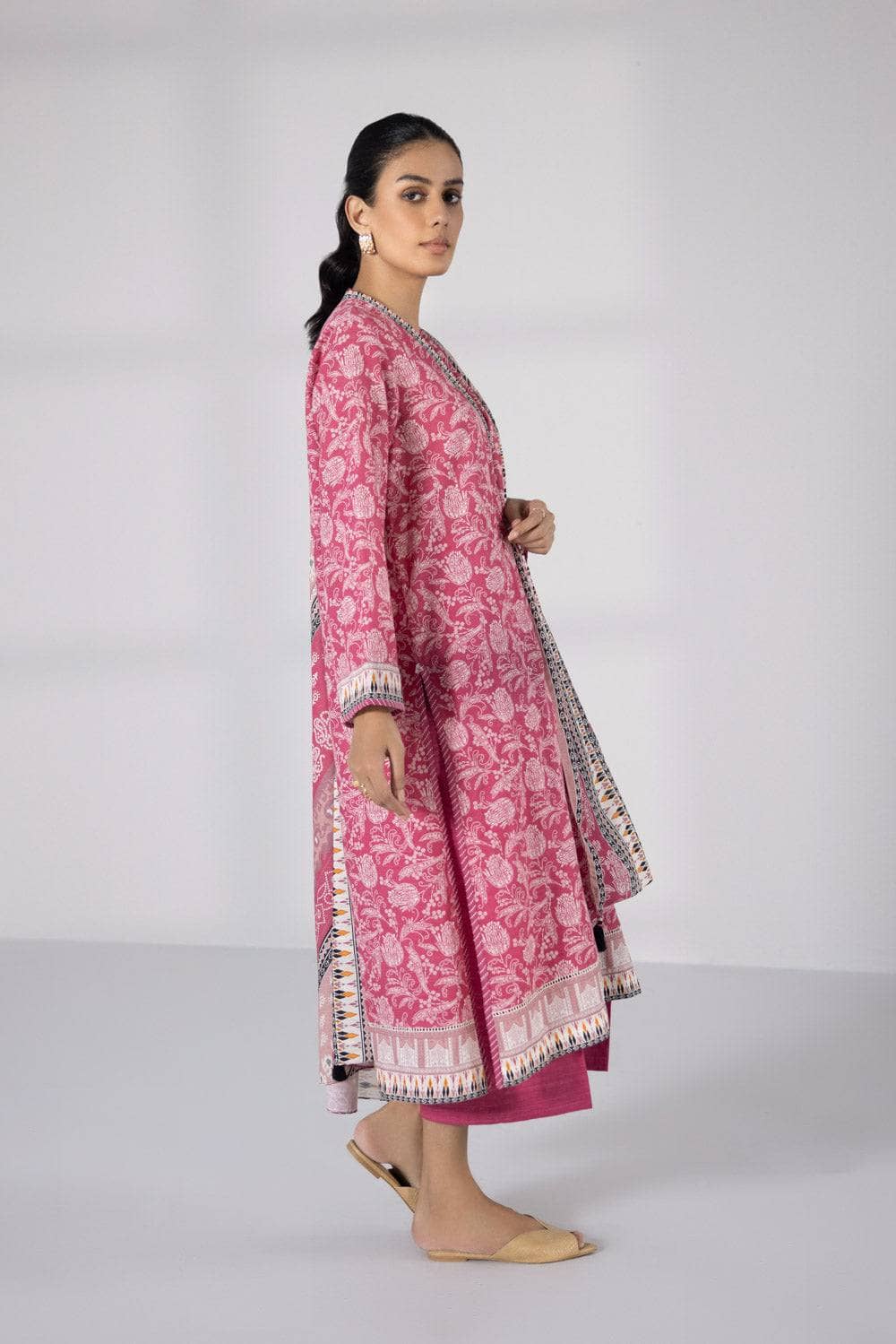 img_sapphire_day_to_day_khaddar_awwal_boutique