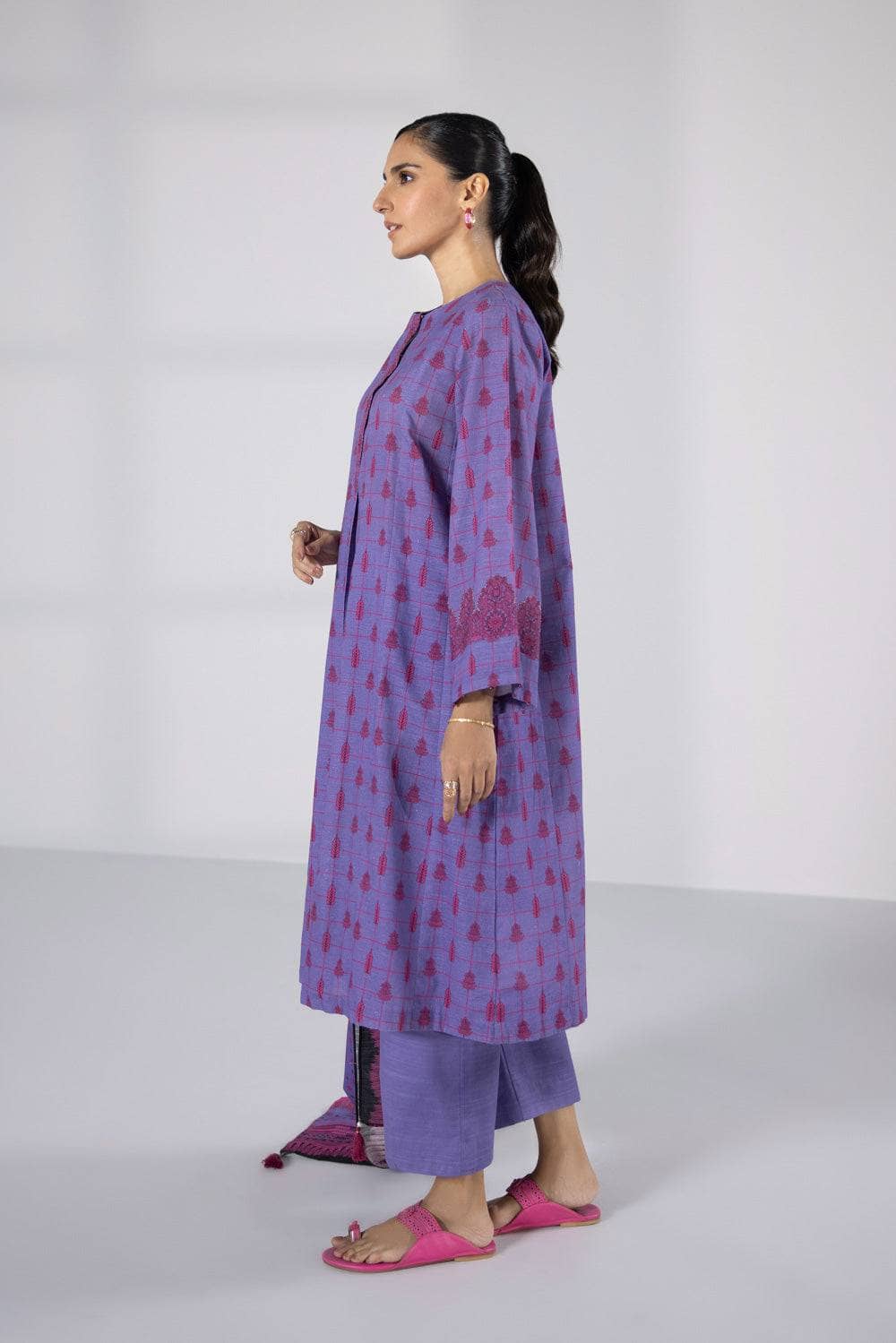 img_sapphire_day_to_day_khaddar_awwal_boutique