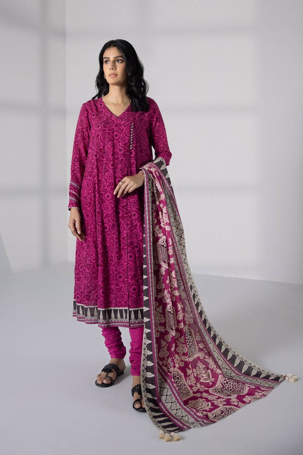 img_sapphire_day_to_day_khaddar_awwal_boutique