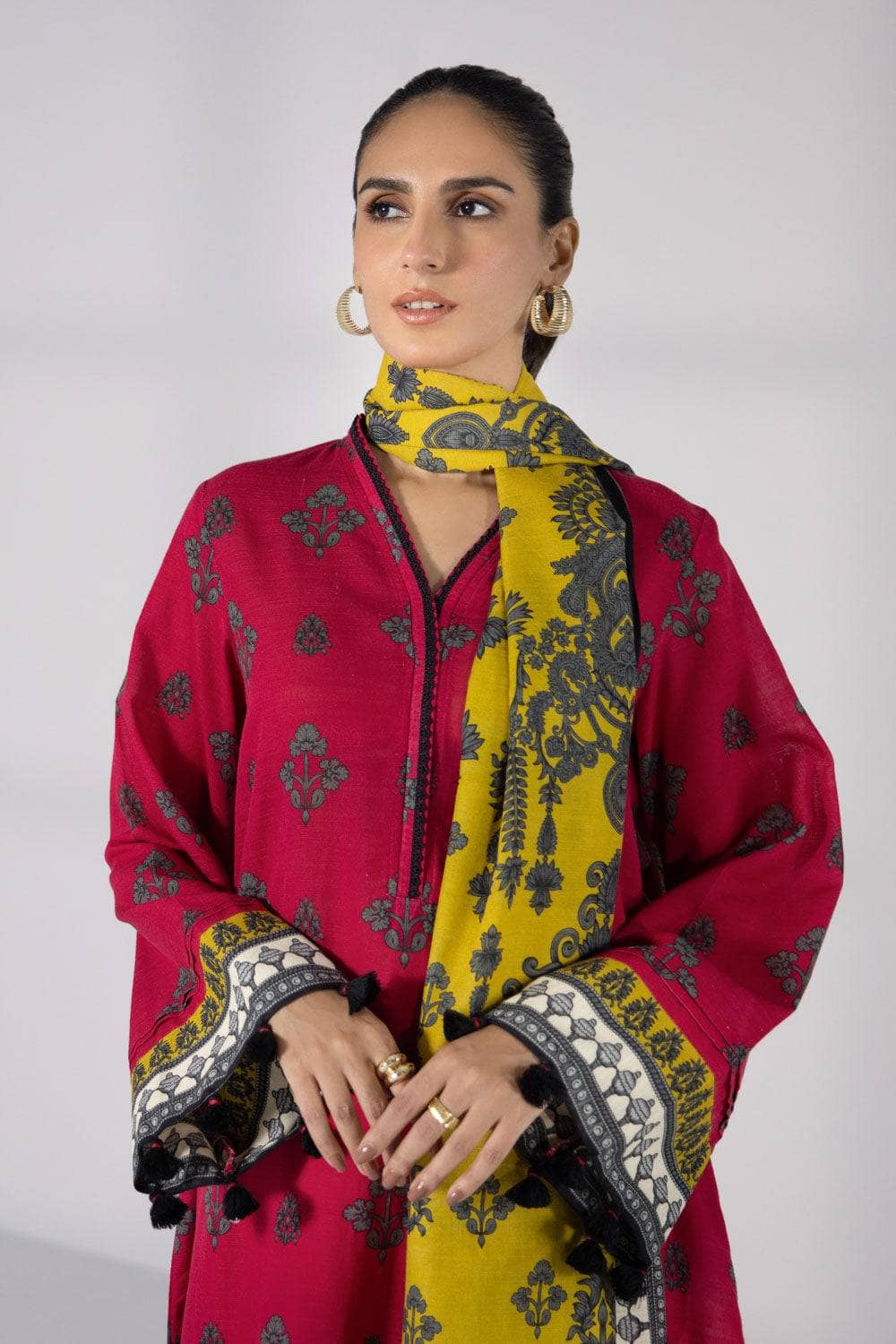 img_sapphire_day_to_day_khaddar_awwal_boutique